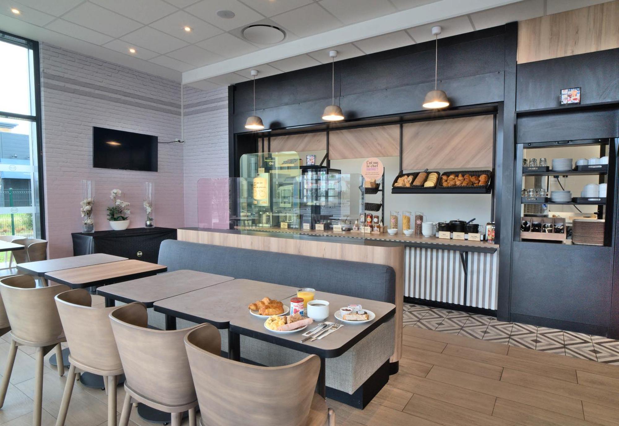 B&B Hotel Dreux Nord Exterior photo