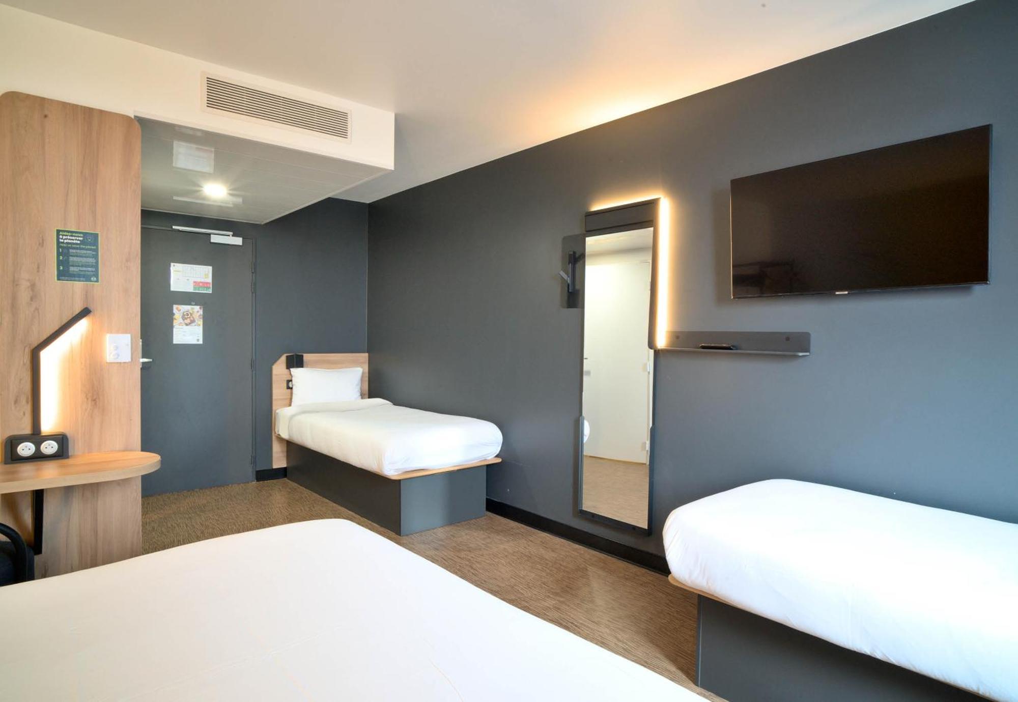 B&B Hotel Dreux Nord Exterior photo
