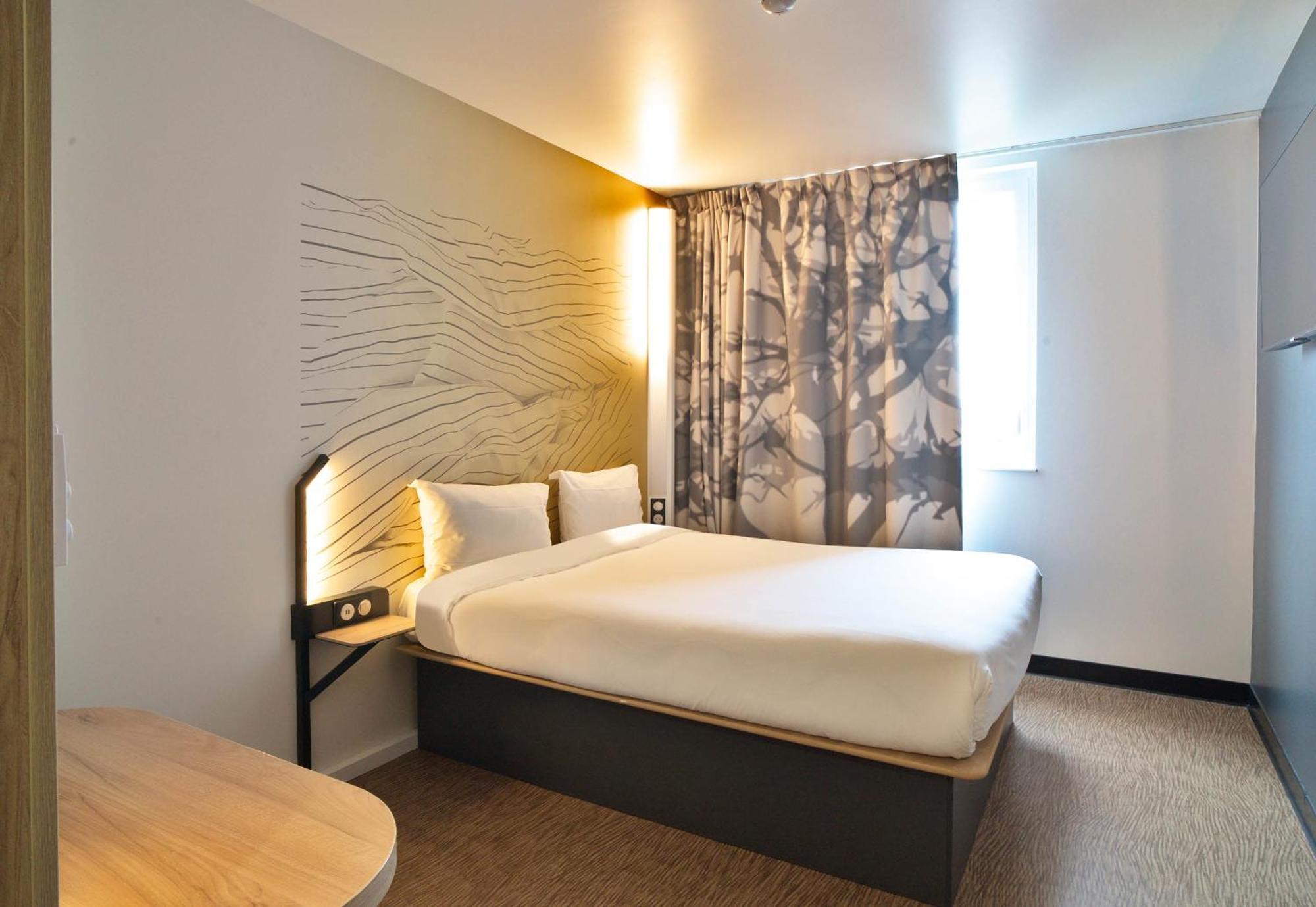 B&B Hotel Dreux Nord Exterior photo